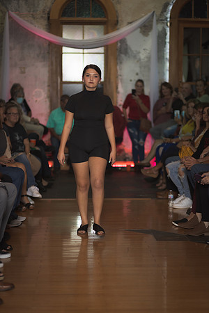 GATOR HATER FASHION SHOW 2021-6272