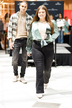 Back to school fashion show 2022-4915