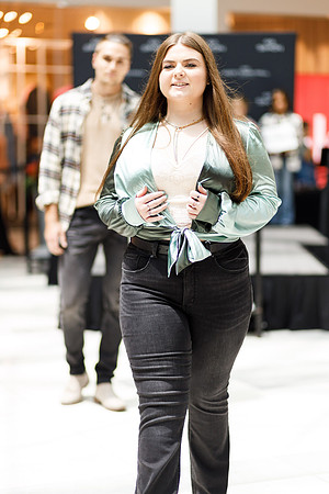 Back to school fashion show 2022-4917