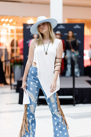 Back to school fashion show 2022-4543
