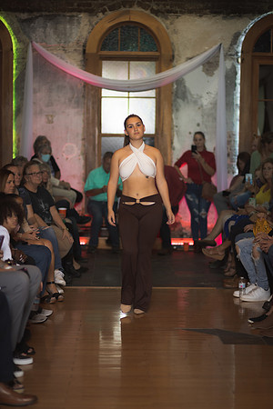 GATOR HATER FASHION SHOW 2021-6305