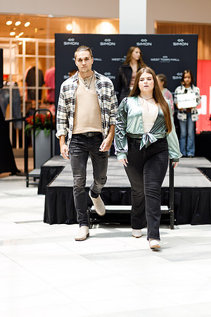 Back to school fashion show 2022-4902