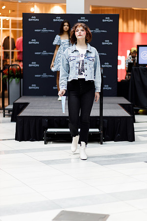 Back to school fashion show 2022-4943