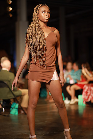 Day 2 Charlotte Seen Fashion Week 2021-0864