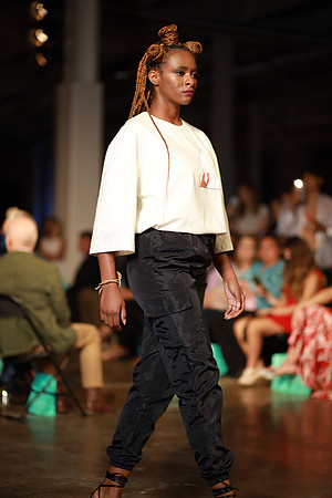 Day 2 Charlotte Seen Fashion Week 2021-1017