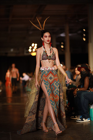 Day 2 Charlotte Seen Fashion Week 2021-1171