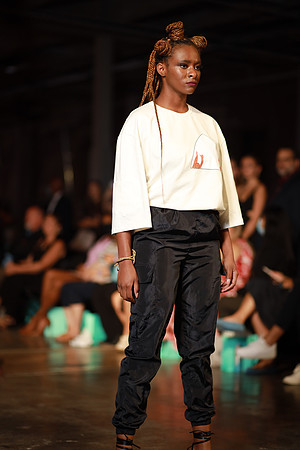 Day 2 Charlotte Seen Fashion Week 2021-1018