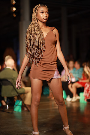 Day 2 Charlotte Seen Fashion Week 2021-0863