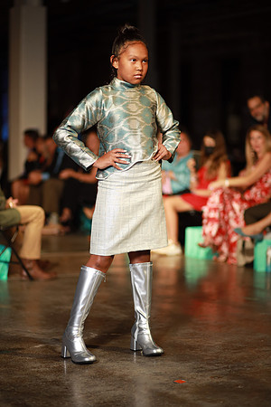Day 2 Charlotte Seen Fashion Week 2021-0718