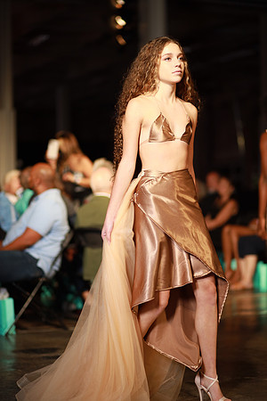 Day 2 Charlotte Seen Fashion Week 2021-0848