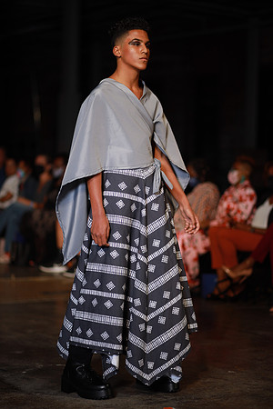 Charlotte Seen Fashion Week 2021-8432