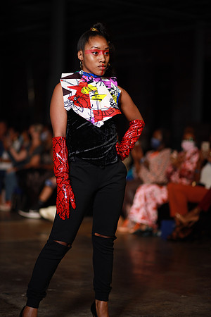 Charlotte Seen Fashion Week 2021-8205