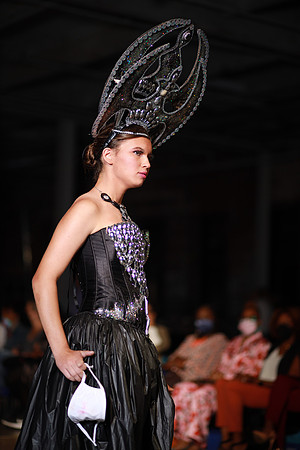 Charlotte Seen Fashion Week 2021-8129