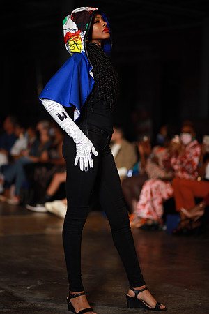 Charlotte Seen Fashion Week 2021-8279