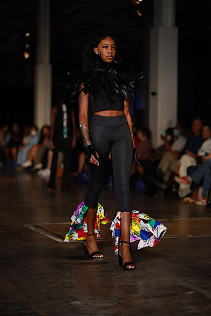 Charlotte Seen Fashion Week 2021-8292