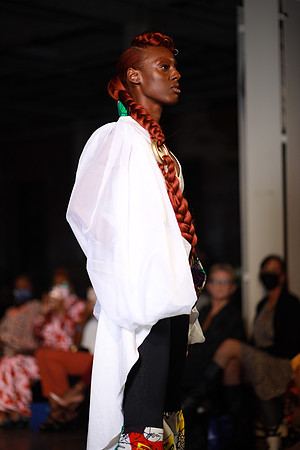 Charlotte Seen Fashion Week 2021-8330