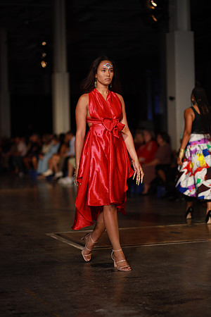 Charlotte Seen Fashion Week 2021-8249