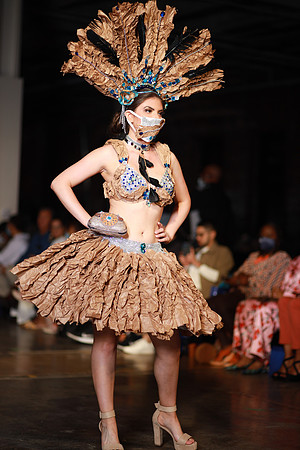 Charlotte Seen Fashion Week 2021-8065
