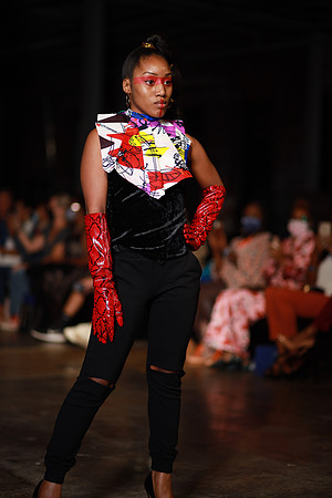 Charlotte Seen Fashion Week 2021-8206