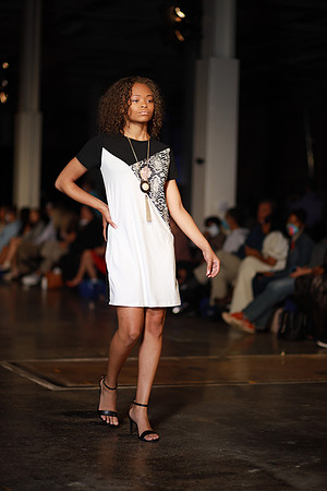 Charlotte Seen Fashion Week 2021-8566
