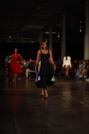 Charlotte Seen Fashion Week 2021-8239