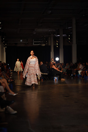 Charlotte Seen Fashion Week 2021-8354
