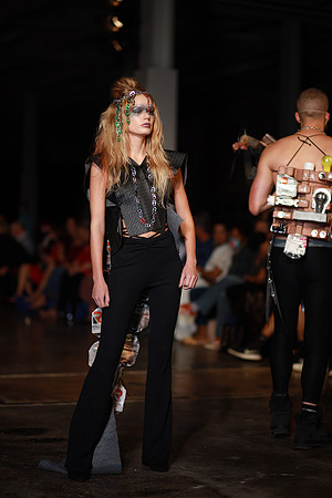 Charlotte Seen Fashion Week 2021-8173