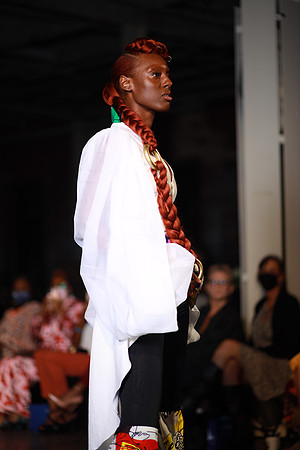 Charlotte Seen Fashion Week 2021-8329