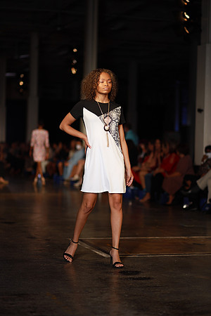 Charlotte Seen Fashion Week 2021-8564