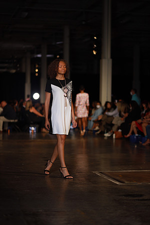 Charlotte Seen Fashion Week 2021-8562