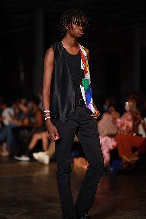 Charlotte Seen Fashion Week 2021-8285