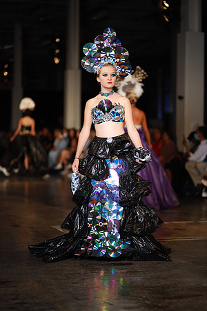 Charlotte Seen Fashion Week 2021-8100