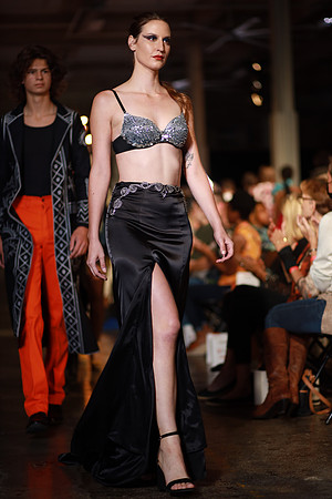 Day 3 Evening Charlotte Seen Fashion Week 2021-0431