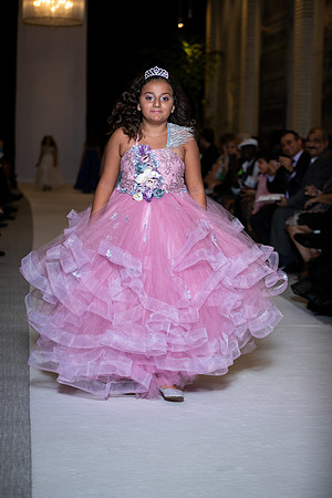 Charlotte Fashion Week 2019 Evening show-0764