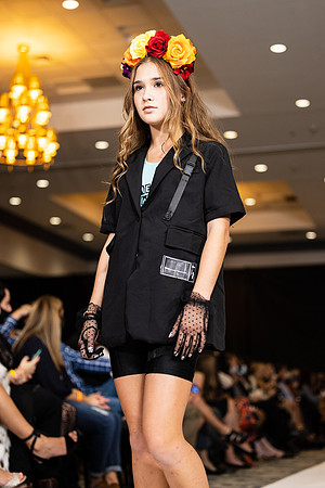 Charlotte Seen Fashion show November 2020-3368