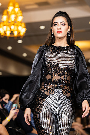Charlotte Seen Fashion show November 2020-2811