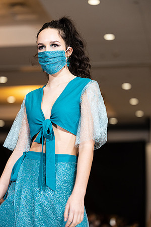 Charlotte Seen Fashion show November 2020-3036