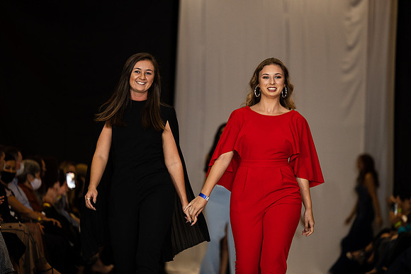 Charlotte Seen Fashion show November 2020-3276
