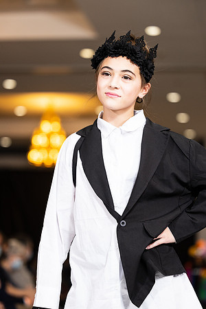 Charlotte Seen Fashion show November 2020-3396