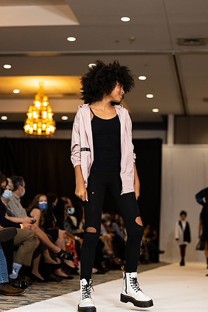 Charlotte Seen Fashion show November 2020-3391