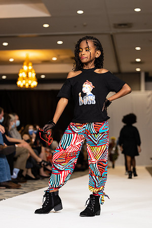 Charlotte Seen Fashion show November 2020-3340