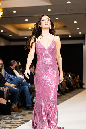 Charlotte Seen Fashion show November 2020-3172