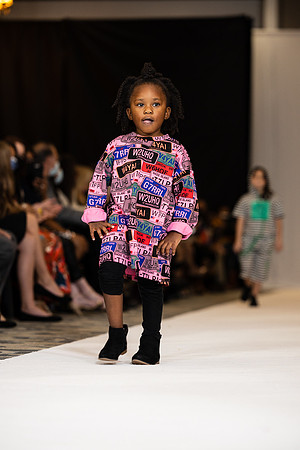 Charlotte Seen Fashion show November 2020-3311