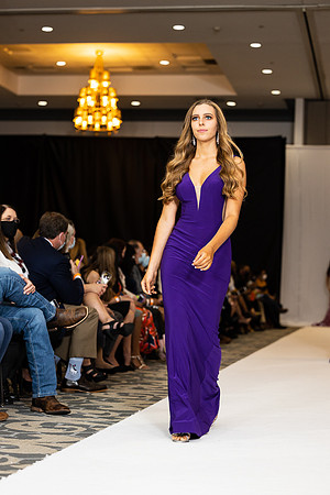 Charlotte Seen Fashion show November 2020-3160