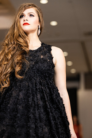 Charlotte Seen Fashion show November 2020-2823