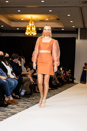 Charlotte Seen Fashion show November 2020-3043