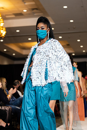 Charlotte Seen Fashion show November 2020-3080