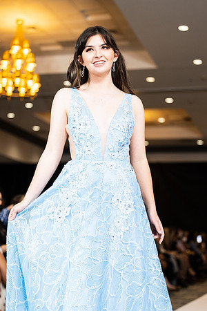 Charlotte Seen Fashion show November 2020-3115