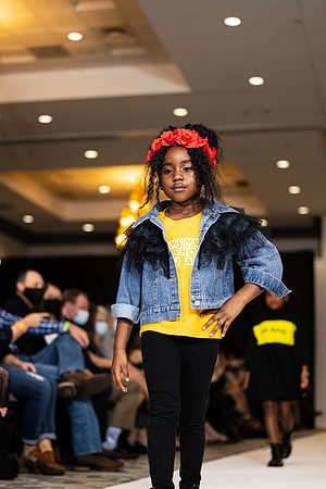 Charlotte Seen Fashion show November 2020-3325
