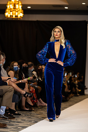 Charlotte Seen Fashion show November 2020-2954